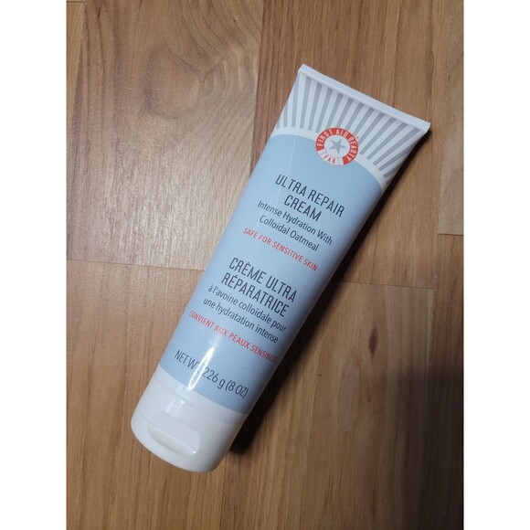 First Aid Beauty Ultra Repair Cream 8 oz. NEW - Picture 1 of 2
